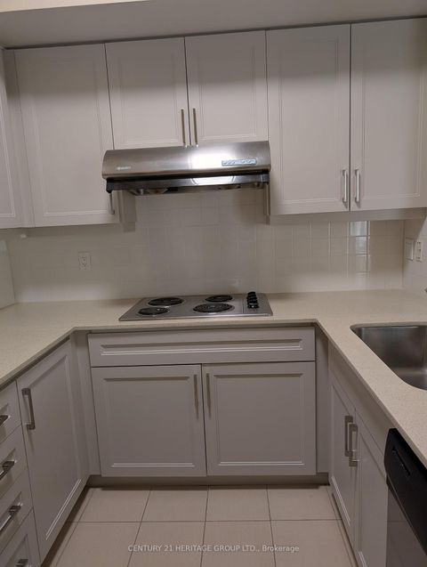 Photo 9 at PHB 89 - 11211 Yonge Street, Devonsleigh, Richmond Hill