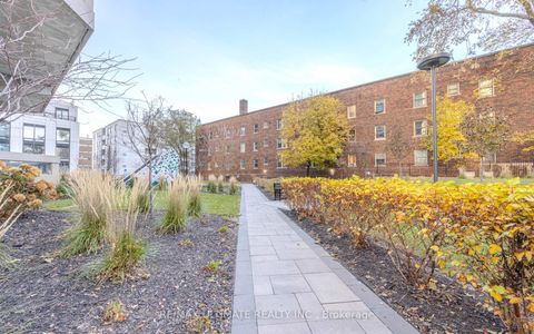 Photo 11 at 201 - 240 Heath Street W, Forest Hill South, Toronto