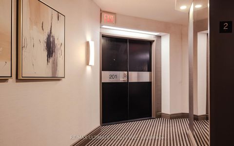 Photo 14 at 201 - 240 Heath Street W, Forest Hill South, Toronto