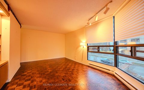 Photo 19 at 201 - 240 Heath Street W, Forest Hill South, Toronto