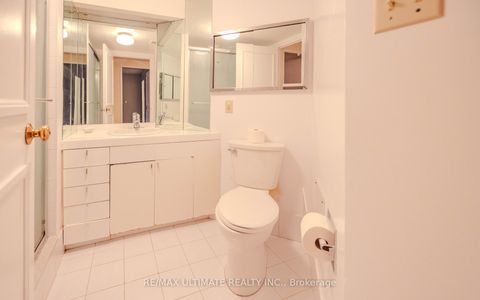 Photo 21 at 201 - 240 Heath Street W, Forest Hill South, Toronto