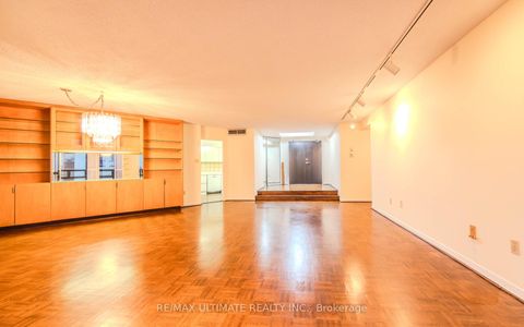 Photo 33 at 201 - 240 Heath Street W, Forest Hill South, Toronto