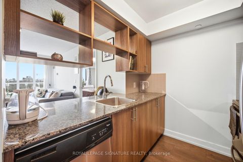 Photo 9 at 926 - 2 Eva Road E, Etobicoke West Mall, Toronto