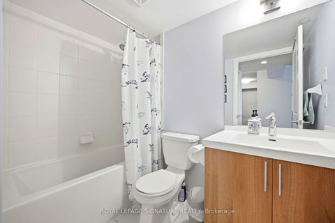 Photo 19 at 926 - 2 Eva Road E, Etobicoke West Mall, Toronto