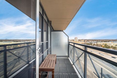 Photo 21 at 926 - 2 Eva Road E, Etobicoke West Mall, Toronto