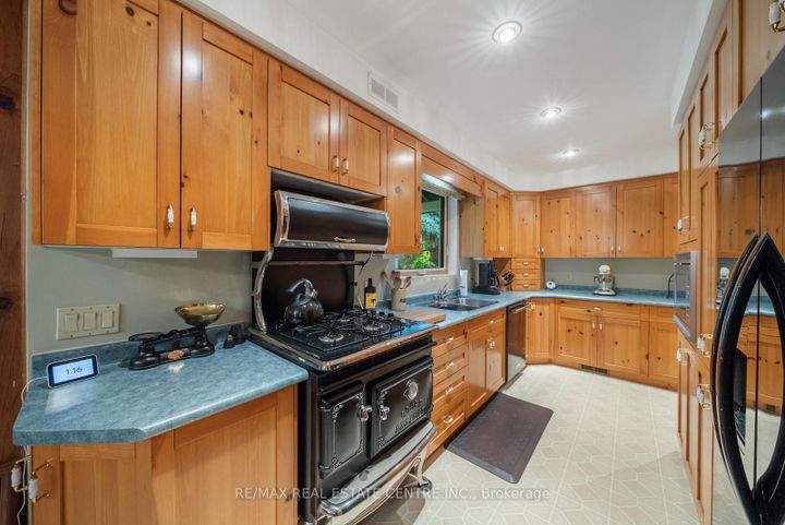 Photo 25 at 7736 Churchville Road, Bram West, Brampton