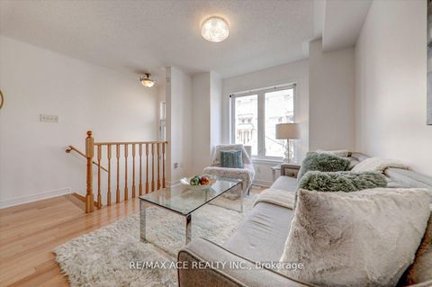 Photo 7 at 43 Kawneer Terrace, Dorset Park, Toronto