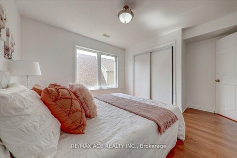 Photo 16 at 43 Kawneer Terrace, Dorset Park, Toronto
