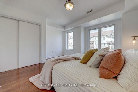 Photo 20 at 43 Kawneer Terrace, Dorset Park, Toronto