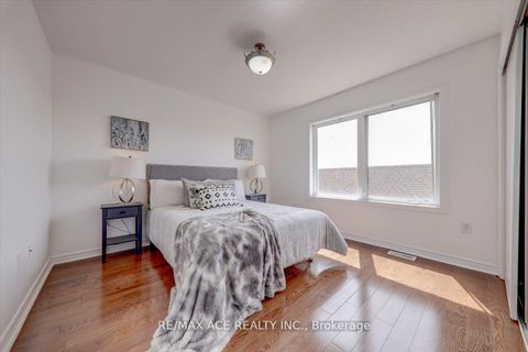 Photo 22 at 43 Kawneer Terrace, Dorset Park, Toronto