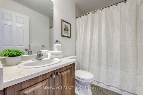 Photo 25 at 43 Kawneer Terrace, Dorset Park, Toronto