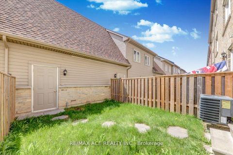 Photo 34 at 43 Kawneer Terrace, Dorset Park, Toronto