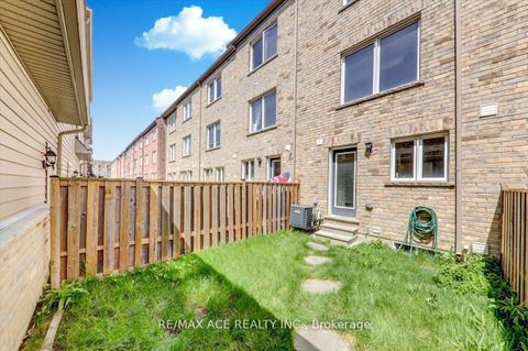 Photo 35 at 43 Kawneer Terrace, Dorset Park, Toronto