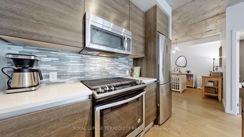 Photo 9 at 1313 - 111 Bathurst Street, Waterfront Communities C1, Toronto