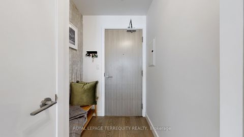 Photo 17 at 1313 - 111 Bathurst Street, Waterfront Communities C1, Toronto