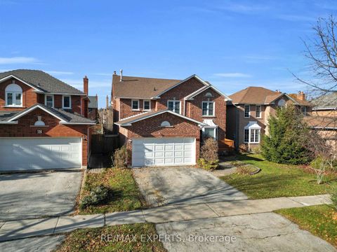Photo 3 at 62 Luba Avenue, Devonsleigh, Richmond Hill
