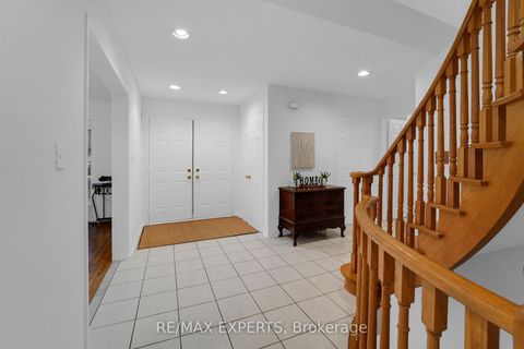 Photo 4 at 62 Luba Avenue, Devonsleigh, Richmond Hill