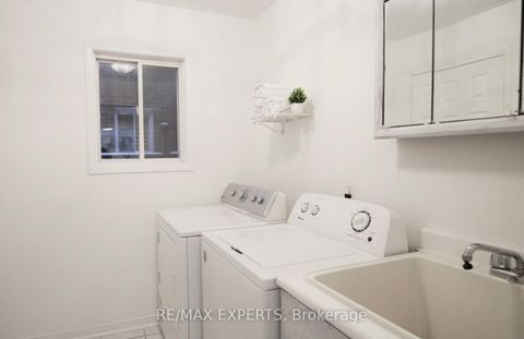 Photo 17 at 62 Luba Avenue, Devonsleigh, Richmond Hill