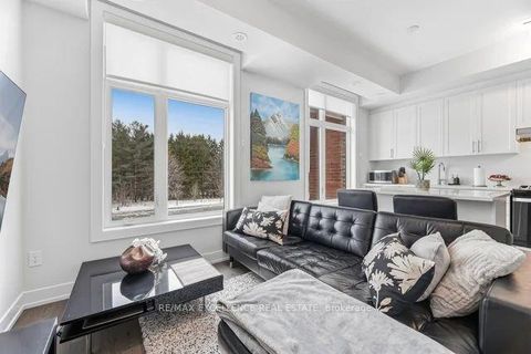 Photo 14 at 214 - 9560 Islington Avenue S, Sonoma Heights, Vaughan