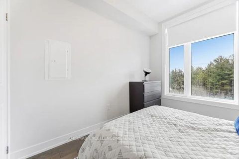 Photo 20 at 214 - 9560 Islington Avenue S, Sonoma Heights, Vaughan