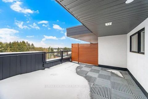 Photo 29 at 214 - 9560 Islington Avenue S, Sonoma Heights, Vaughan