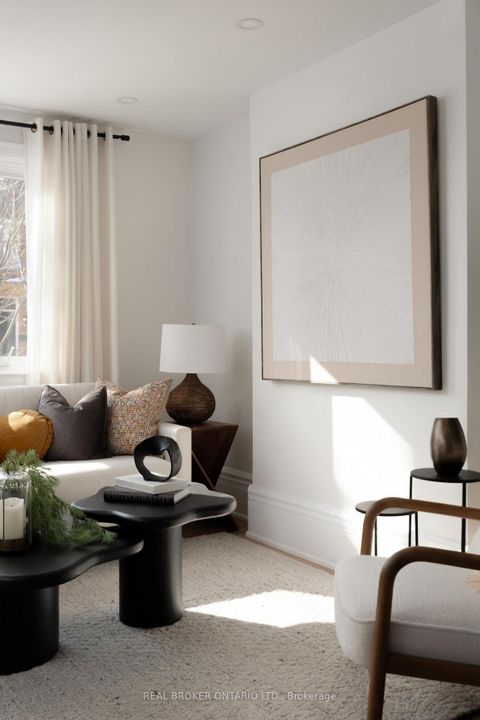 Photo 3 at 157 Lippincott Street, University, Toronto