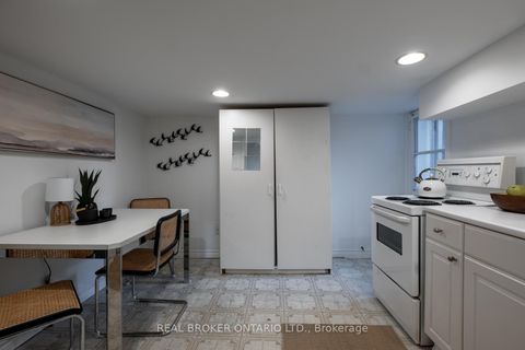 Photo 39 at 157 Lippincott Street, University, Toronto