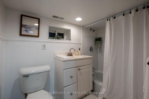 Photo 42 at 157 Lippincott Street, University, Toronto