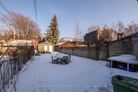 Photo 46 at 157 Lippincott Street, University, Toronto