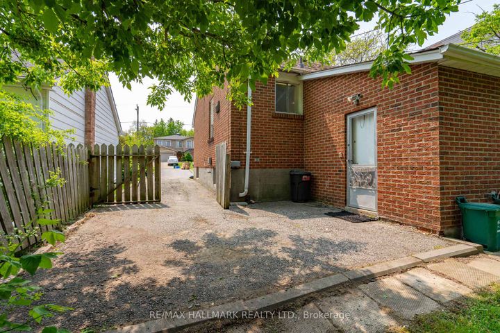 Photo 33 at 104 Highland Park Boulevard, Grandview, Markham