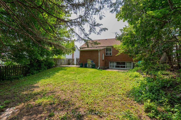 Photo 35 at 104 Highland Park Boulevard, Grandview, Markham