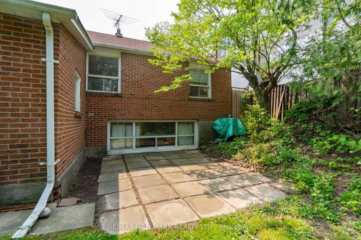 Photo 36 at 104 Highland Park Boulevard, Grandview, Markham