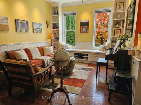 Photo 2 at 345 Tower Hill Road, Jefferson, Richmond Hill