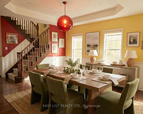 Photo 3 at 345 Tower Hill Road, Jefferson, Richmond Hill