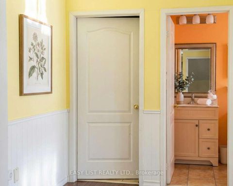 Photo 7 at 345 Tower Hill Road, Jefferson, Richmond Hill