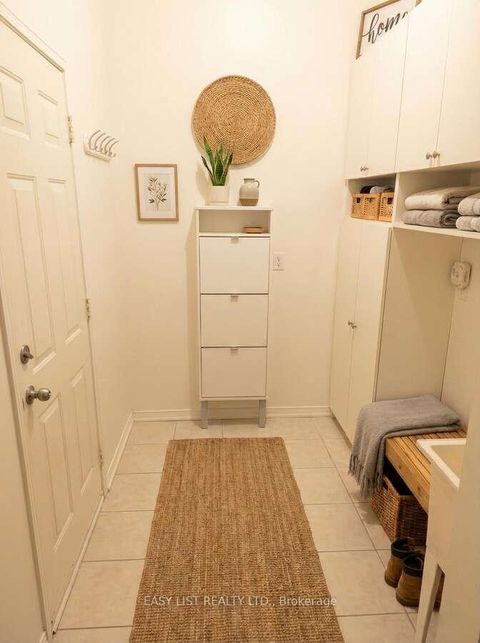 Photo 8 at 345 Tower Hill Road, Jefferson, Richmond Hill