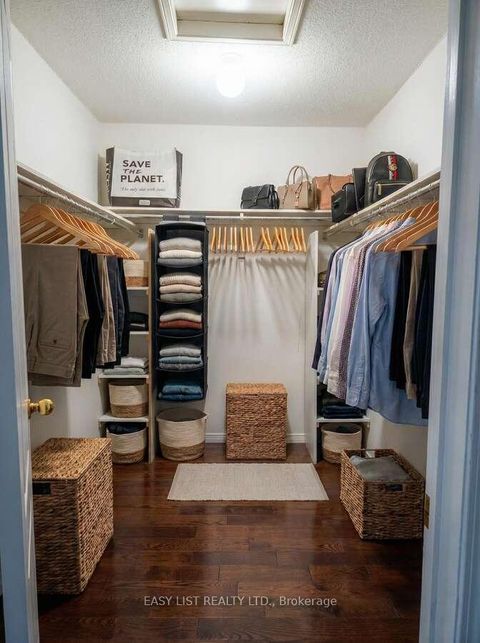 Photo 11 at 345 Tower Hill Road, Jefferson, Richmond Hill