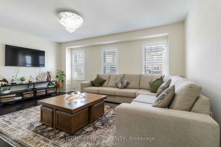 Photo 7 at 40 Stewardship Rd Road E, Northwest Brampton, Brampton