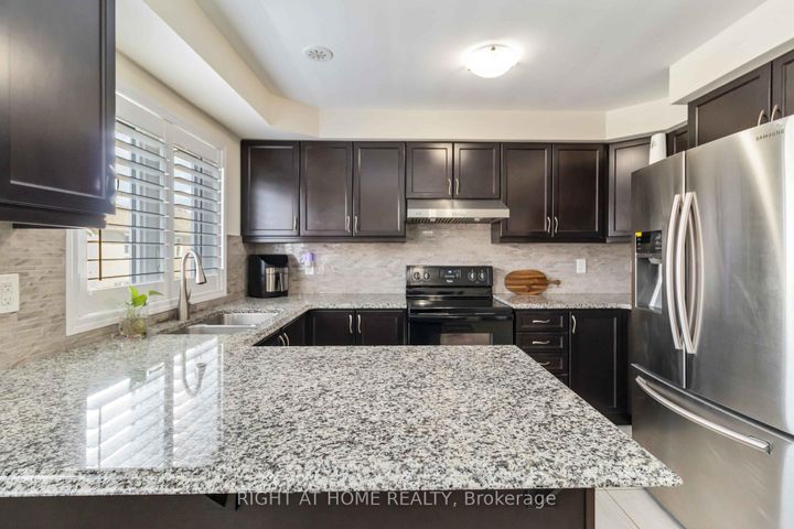 Photo 13 at 40 Stewardship Rd Road E, Northwest Brampton, Brampton