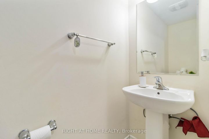 Photo 17 at 40 Stewardship Rd Road E, Northwest Brampton, Brampton