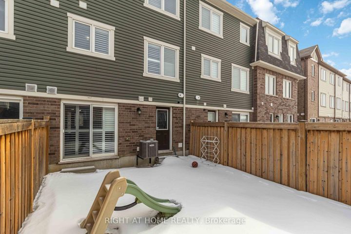 Photo 32 at 40 Stewardship Rd Road E, Northwest Brampton, Brampton