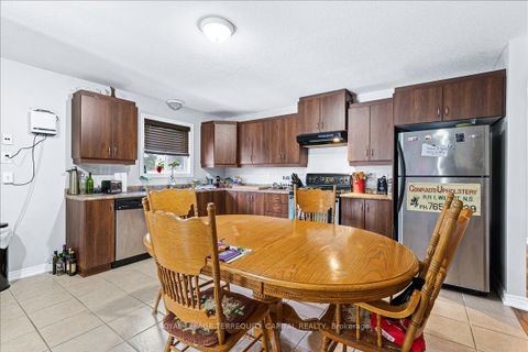 Photo 8 at 102 Henry Street, Wellington, Barrie