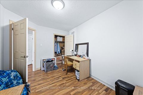 Photo 17 at 102 Henry Street, Wellington, Barrie