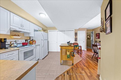 Photo 38 at 102 Henry Street, Wellington, Barrie