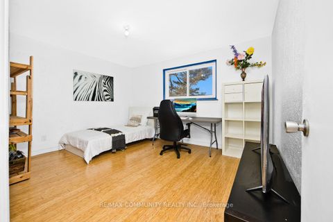 Photo 9 at 74 Glenstroke Drive, Malvern West, Toronto