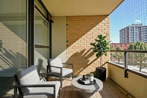 Photo 6 at 314 - 268 Ridley Boulevard, Nortown, Toronto