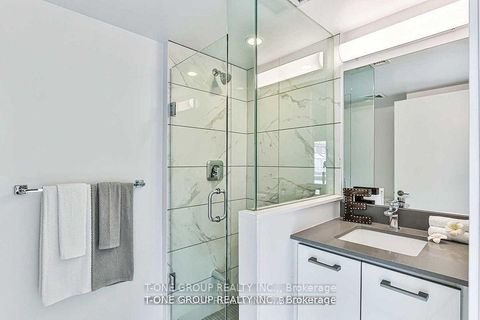 Photo 6 at 92 McGill Street, Yonge Corridor, Toronto