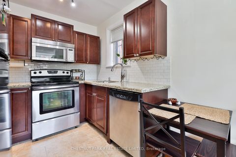 Photo 13 at 5 - 1648 Bathurst Street, Cedarvale, Toronto