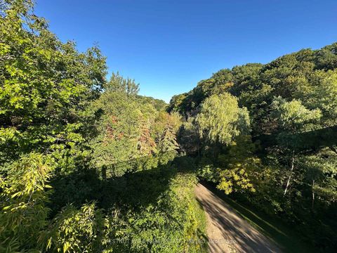 Photo 38 at 5 - 1648 Bathurst Street, Cedarvale, Toronto