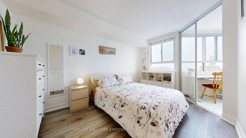 Photo 10 at 1403 - 4 Park Vista Crescent, Parkview, Toronto